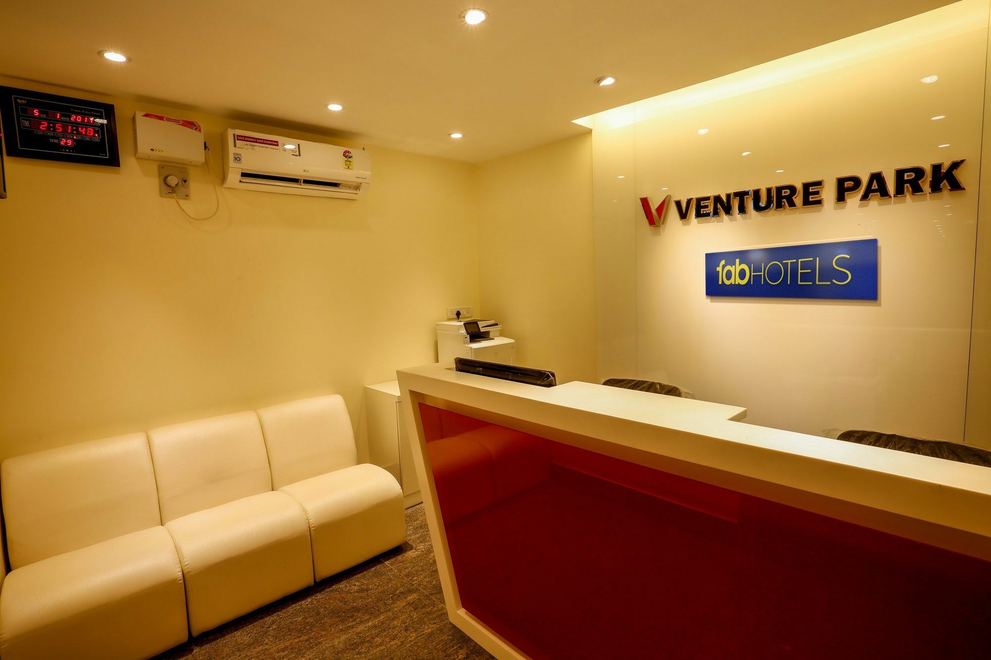 Hotel Venture Park, Omr, Thoraipakkam, Madrás Exterior foto